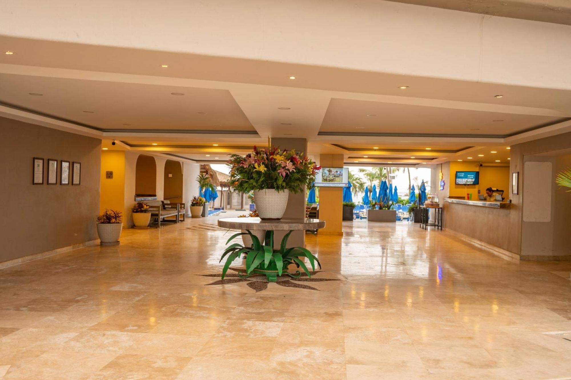 Ritz Acapulco All Inclusive Dış mekan fotoğraf Lobby